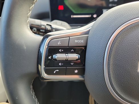 Certified 2025 Kia Sorento X-Line EX image 29
