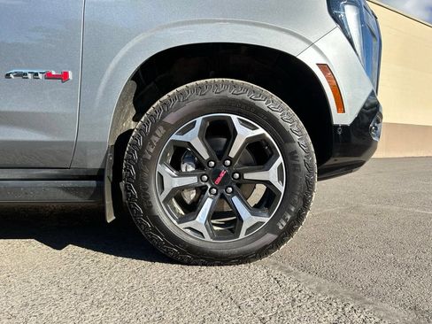 Used 2026 GMC Yukon XL AT4 AWD/4WD image 2