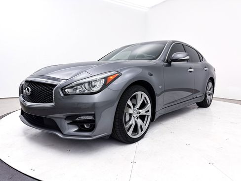 Used 2019 INFINITI Q70 Luxe w/ Sport Package image 14
