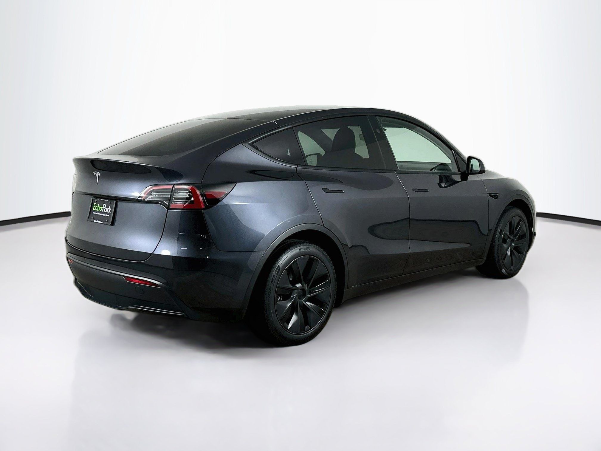 Used 2025 Tesla Model Y Long Range RWD image 9