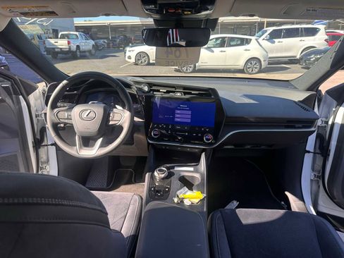 Used 2023 Lexus RZ 450e Premium image 22