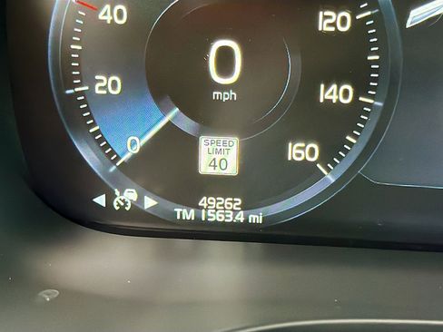 Used 2018 Volvo XC60 T6 Inscription w/ Convenience Package image 41