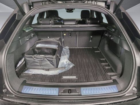 Used 2026 Land Rover Range Rover Velar S image 26