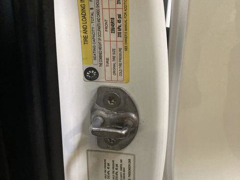 Used 2019 Tesla Model 3 Standard Range RWD image 21