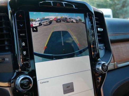 Used 2022 RAM 1500 Limited w/ Body Color Bumper Group image 27