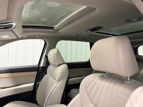 Used 2025 Hyundai Palisade Limited image 4