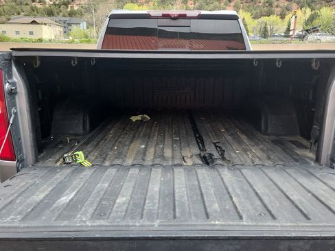 Used 2021 Chevrolet Silverado 1500 High Country w/ Technology Package AWD/4WD image 12