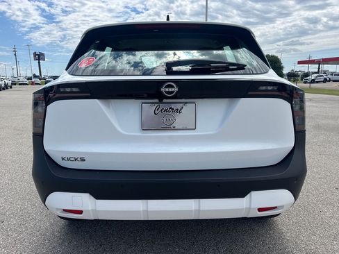 New 2026 Nissan Kicks S FWD image 5
