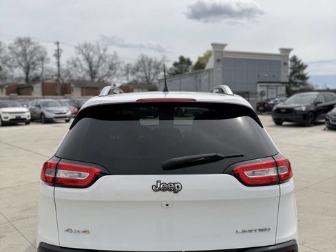Used 2016 Jeep Cherokee Limited w/ Trailer Tow Group AWD/4WD image 6