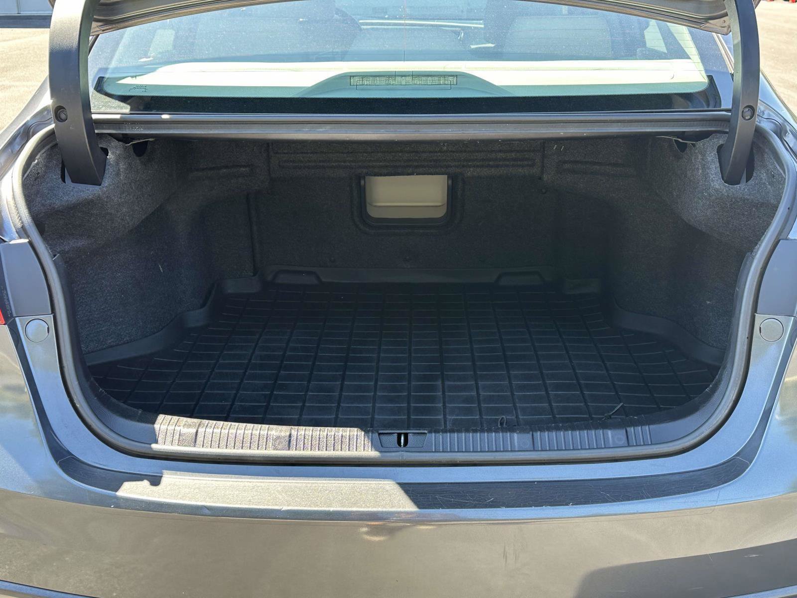 Used 2014 Toyota Avalon XLE Touring FWD image 8