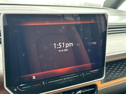 New 2025 Volkswagen ID. Buzz Pro S image 10