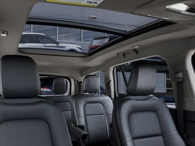 New 2027 Lincoln Aviator AWD image 24