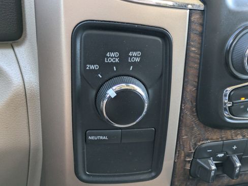 Used 2016 RAM 2500 Longhorn image 26