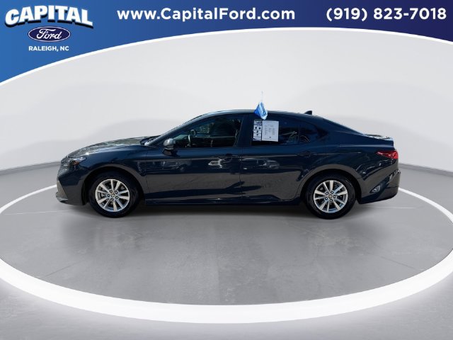 Used 2025 Toyota Camry LE FWD image 5