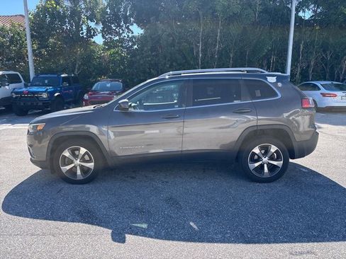 Used 2020 Jeep Cherokee Limited image 4