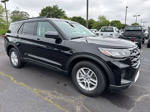 New 2026 Ford Explorer Active RWD image 1