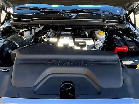 Certified 2022 RAM 2500 Laramie w/ Night Edition image 10