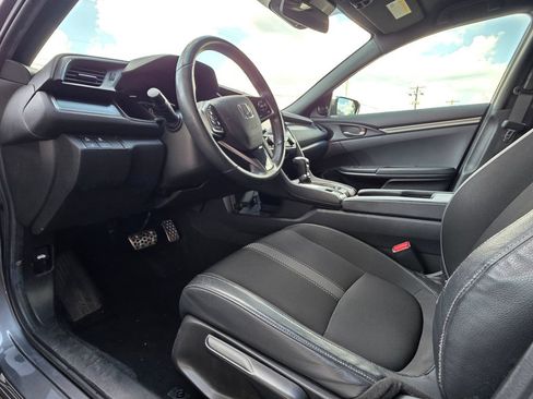 Used 2021 Honda Civic Sport image 11
