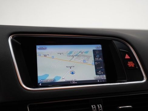 Used 2017 Audi Q5 2.0T Premium Plus w/ Technology Package image 24