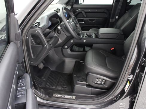 Used 2025 Land Rover Defender 130 Outbound AWD/4WD image 14