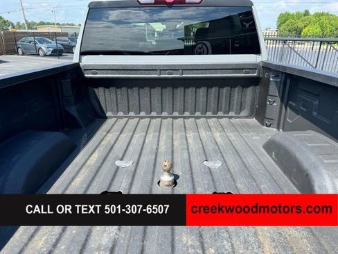 Used 2024 Chevrolet Silverado 2500 Custom w/ Custom Value Package AWD/4WD image 17