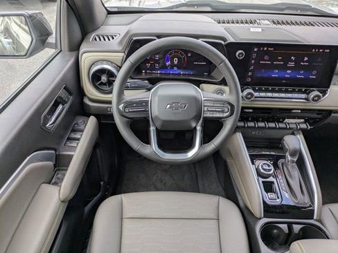 New 2025 Chevrolet Colorado ZR2 w/ Midnight Edition AWD/4WD image 19