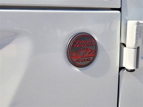 Certified 2018 Jeep Wrangler Unlimited Rubicon image 12