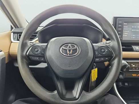Used 2019 Toyota RAV4 LE w/ All Weather Liner Package AWD/4WD image 24