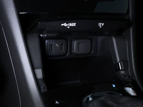 Used 2022 Buick Encore Preferred w/ Safety Package image 31