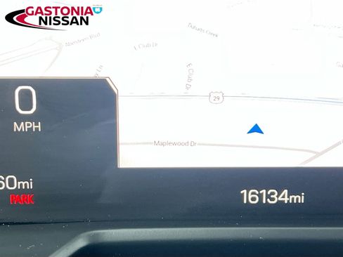 Used 2025 GMC Acadia Elevation image 15