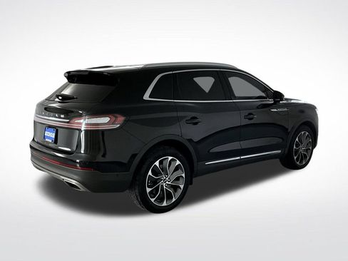 Used 2022 Lincoln Nautilus Reserve AWD/4WD image 6