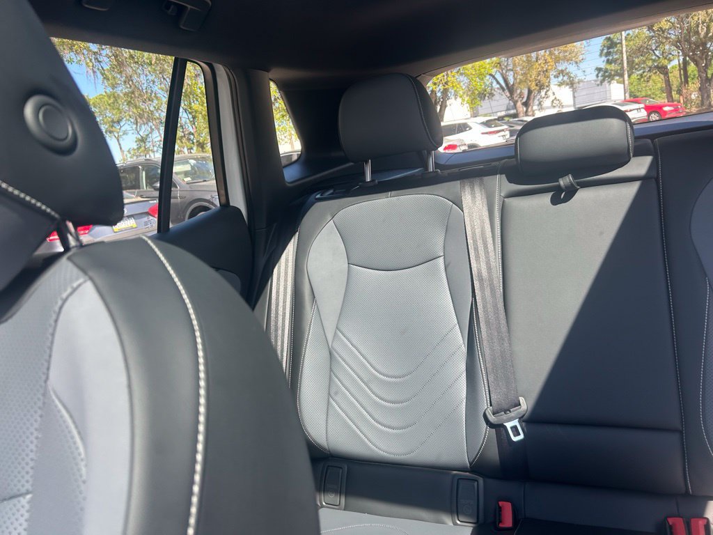 New 2026 Volkswagen Tiguan SE R-Line FWD image 12