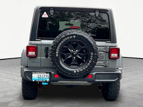 Used 2023 Jeep Wrangler Unlimited w/ Cold Weather Group AWD/4WD image 5
