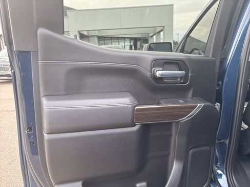 Used 2021 Chevrolet Silverado 1500 LT Trail Boss w/ Convenience Package II image 27