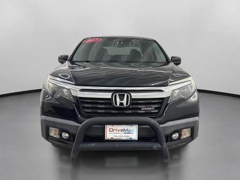Used 2017 Honda Ridgeline Sport image 2