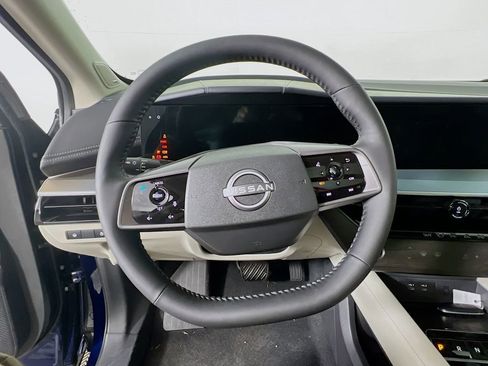 New 2025 Nissan Murano SL image 10