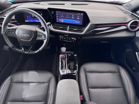 Certified 2024 Chevrolet Trax RS w/ Driver Confidence Package FWD image 11