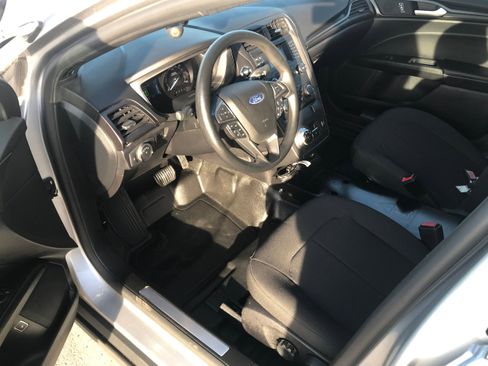 Used 2020 Ford Fusion w/ Ready For The Road Package image 7