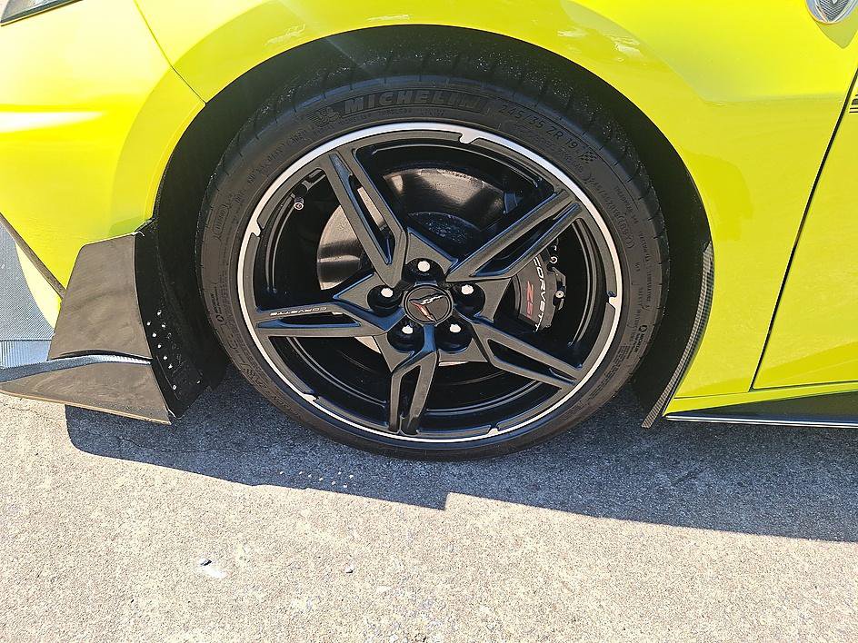 Used 2020 Chevrolet Corvette Stingray Preferred Conv w/ 2LT Preferred Equipment Group RWD image 15