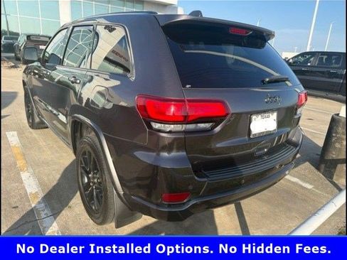 Used 2021 Jeep Grand Cherokee Laredo X RWD image 3