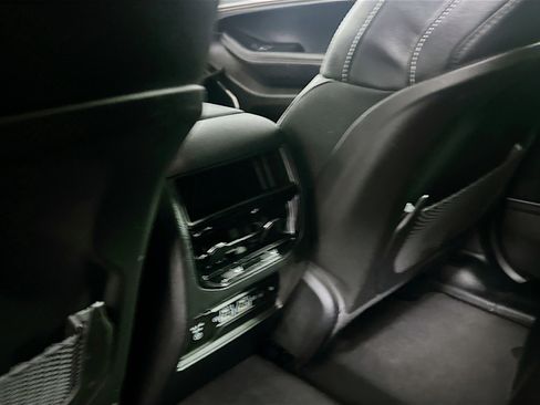 Used 2022 Jeep Grand Cherokee Limited 4xe image 28