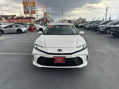 Certified 2025 Toyota Camry LE image 8