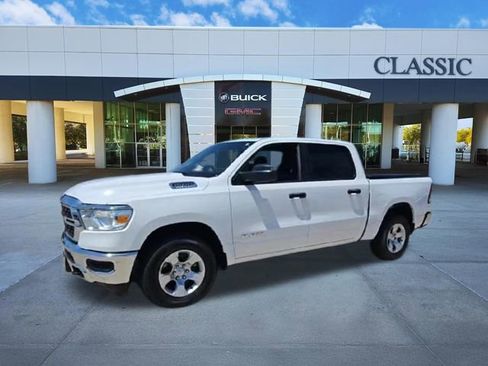 Used 2024 RAM 1500 Big Horn w/ Protection Group AWD/4WD image 4