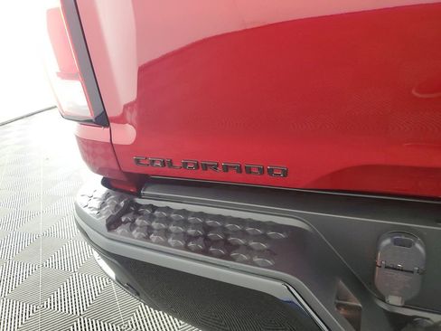 Used 2024 Chevrolet Colorado Z71 w/ LPO, Dark Essentials Package image 32