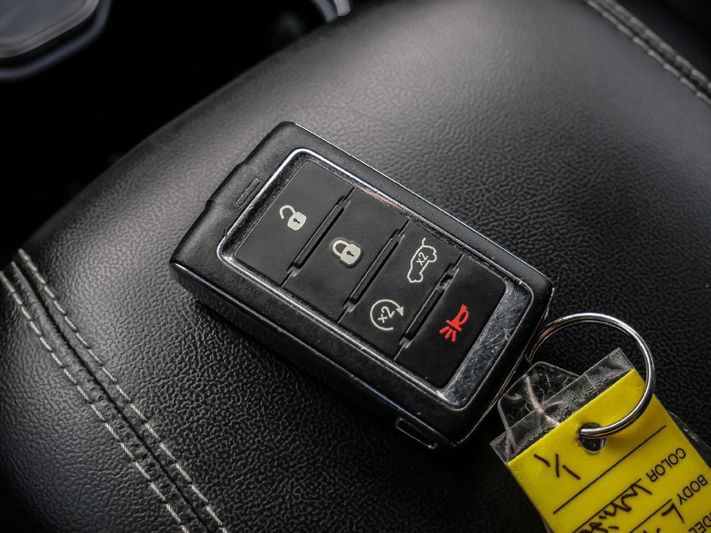 Used 2022 Jeep Grand Cherokee L Limited RWD image 41