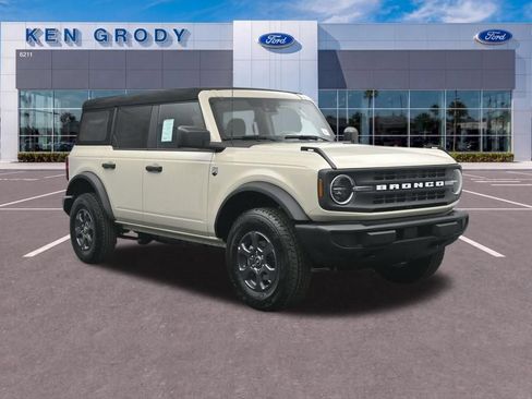 New 2026 Ford Bronco Big Bend AWD/4WD image 1