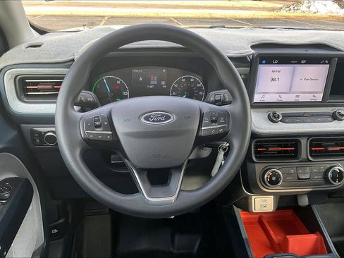 Used 2024 Ford Maverick XLT image 5