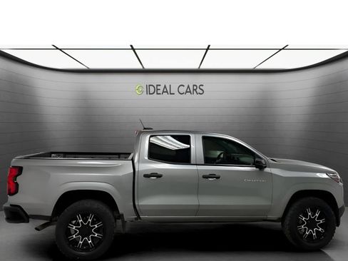 Used 2023 Chevrolet Colorado W/T RWD image 4