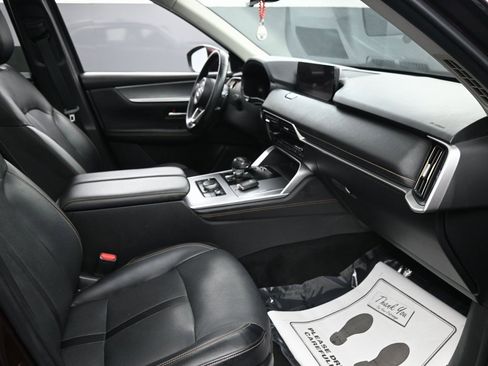 Used 2024 MAZDA CX-90 Plug-In Hybrid w/ Premium Pkg image 39