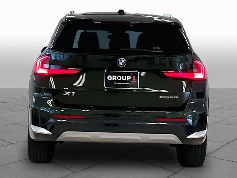 Used 2023 BMW X1 xDrive28i w/ Premium Package AWD/4WD image 4